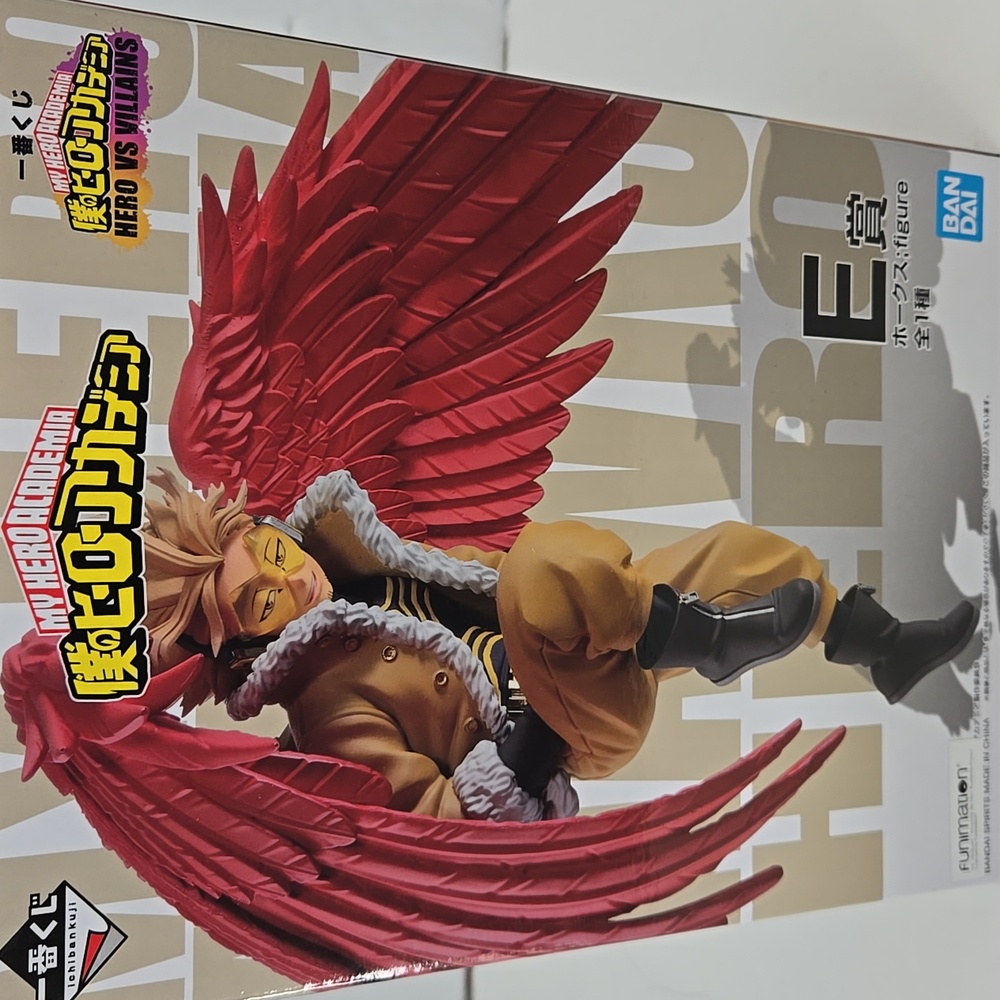 My Hero Academia figurine Hawks